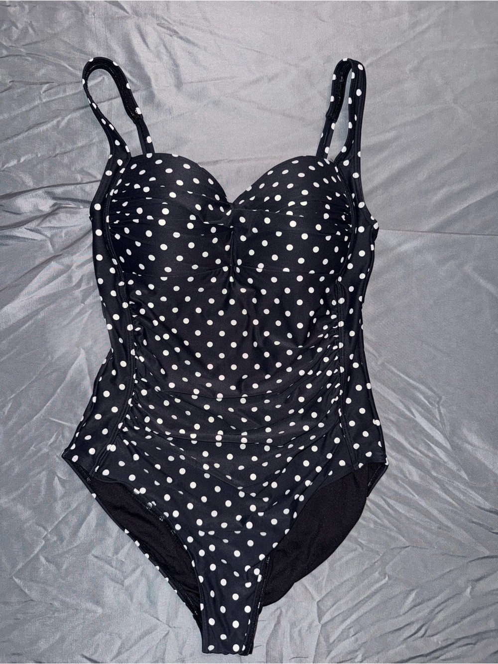 Bond eye Australia women’s black polka dot One-Piece Swimsuit Sz 8 multi fit cup
